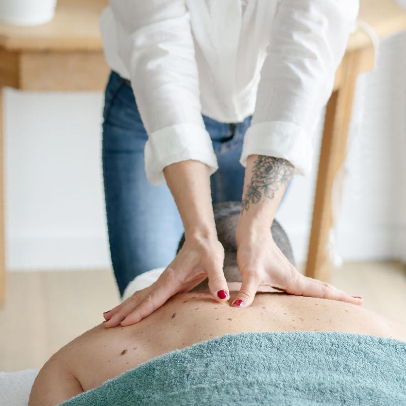 massage corps dos nuque Caroline Mouille - Massage à Suce sur Erdre Carquefou La Chapelle sur Erdre Nort sur Erdre